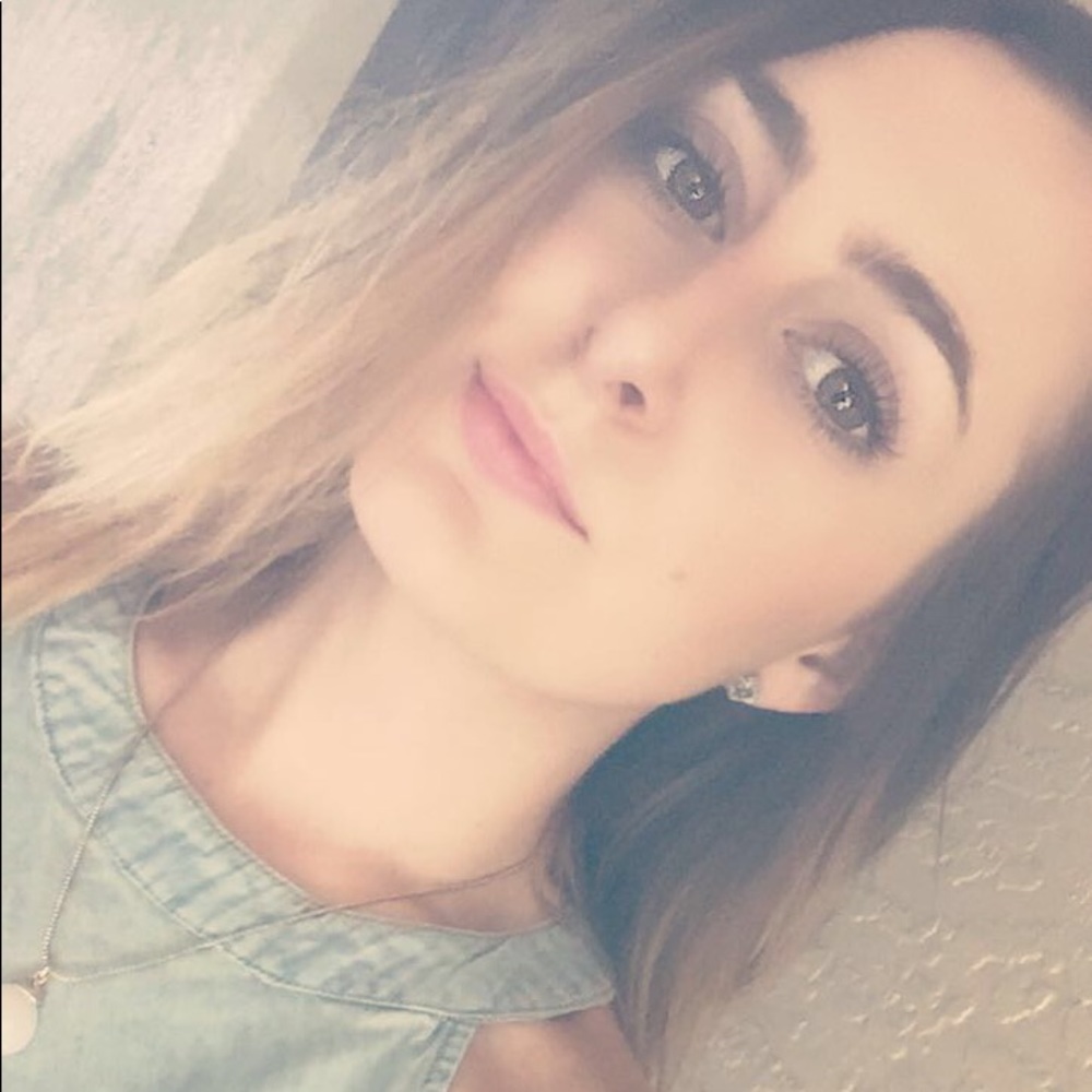 Meet your Posher, Haley